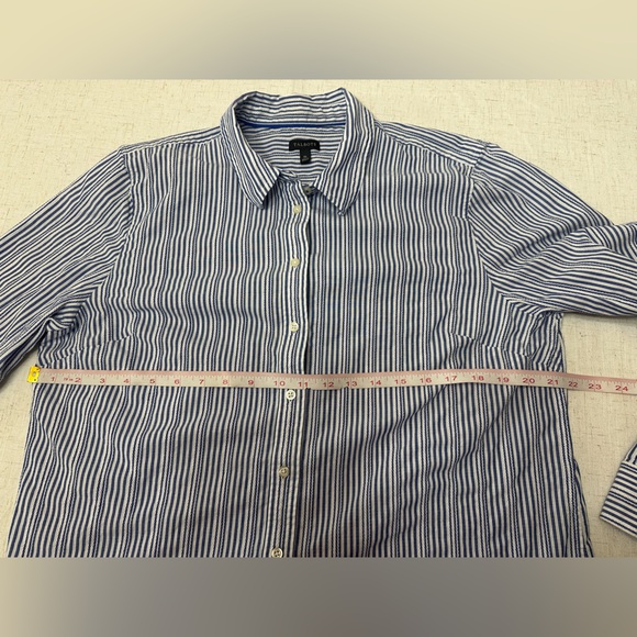 ✨ Talbots Women’s Button-Down Shirt – XL ✨ - Picture 7 of 10